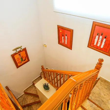 Albada - Only Families Villa Miami Playa